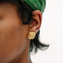 THE TEXTURED SQUARE HEIRLOOM EARRING STUDS - The M Jewelers