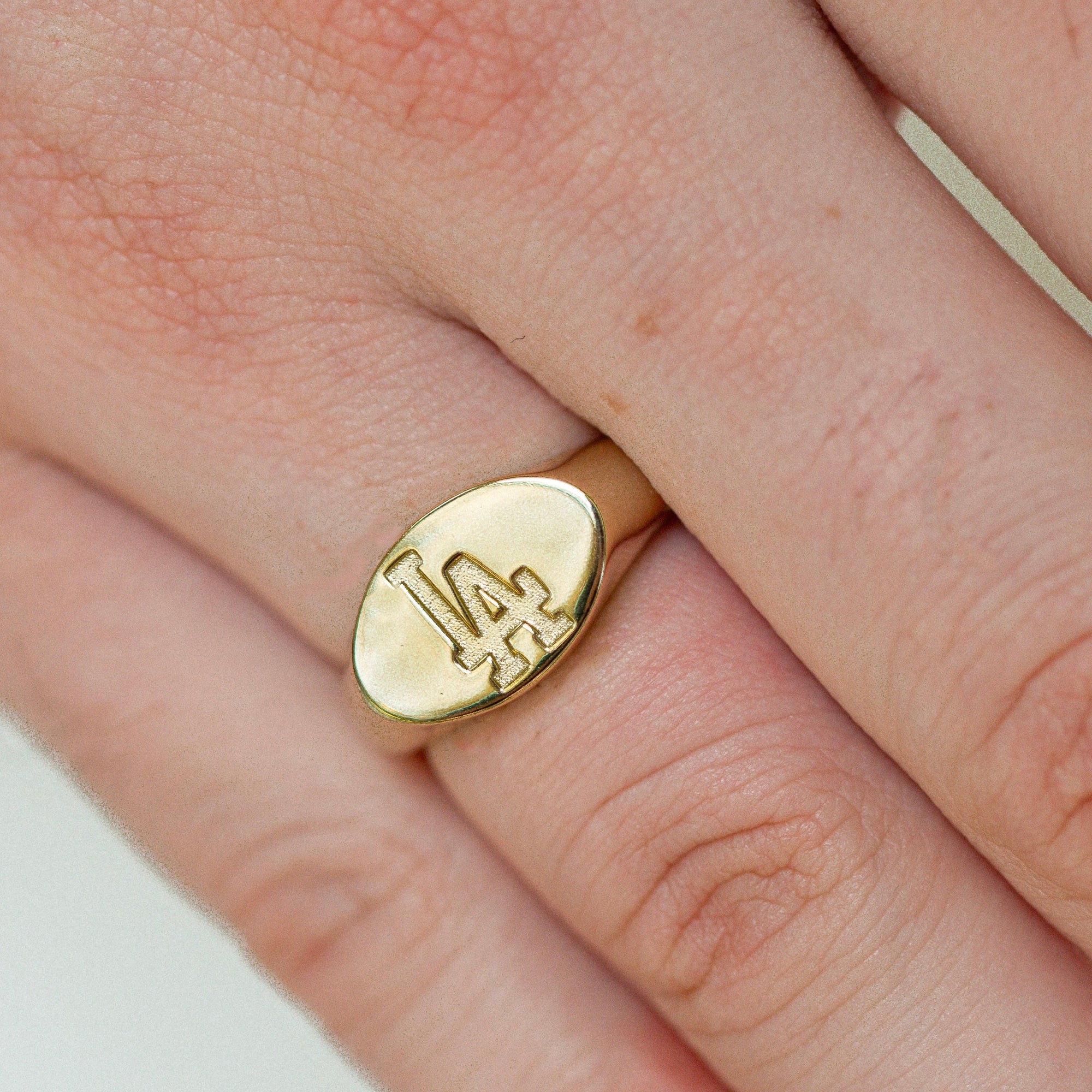 La Dodgers Oval Signet Ring | Gold Vermeil