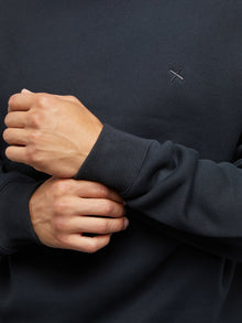 Mens | Divine Classic-Fit Fleece Pullover | Black