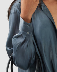 Women | Back To You Iridescent Shirt | Slate