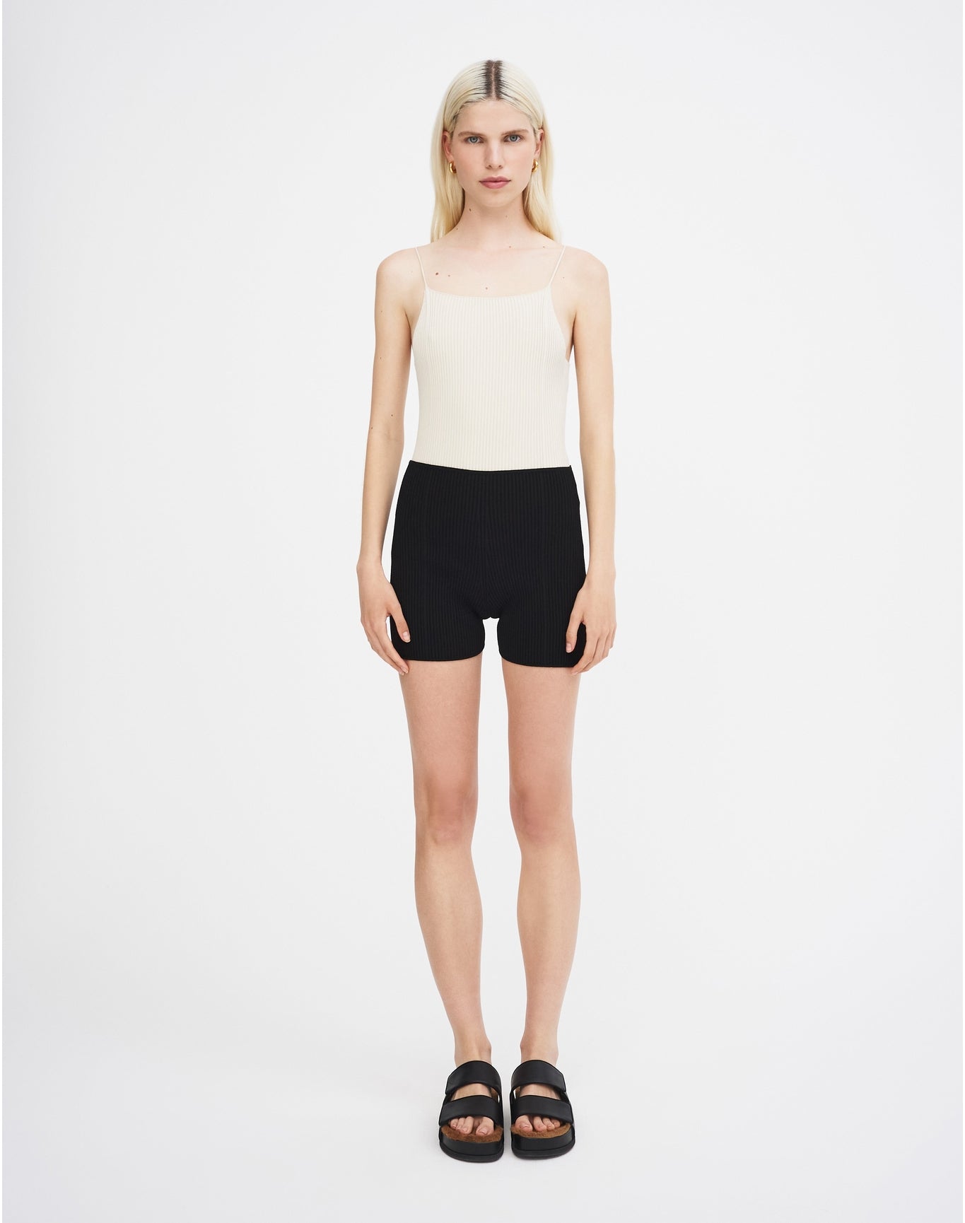 Bisou Eco Stretch | Ribbed-Knit Shorts | Black