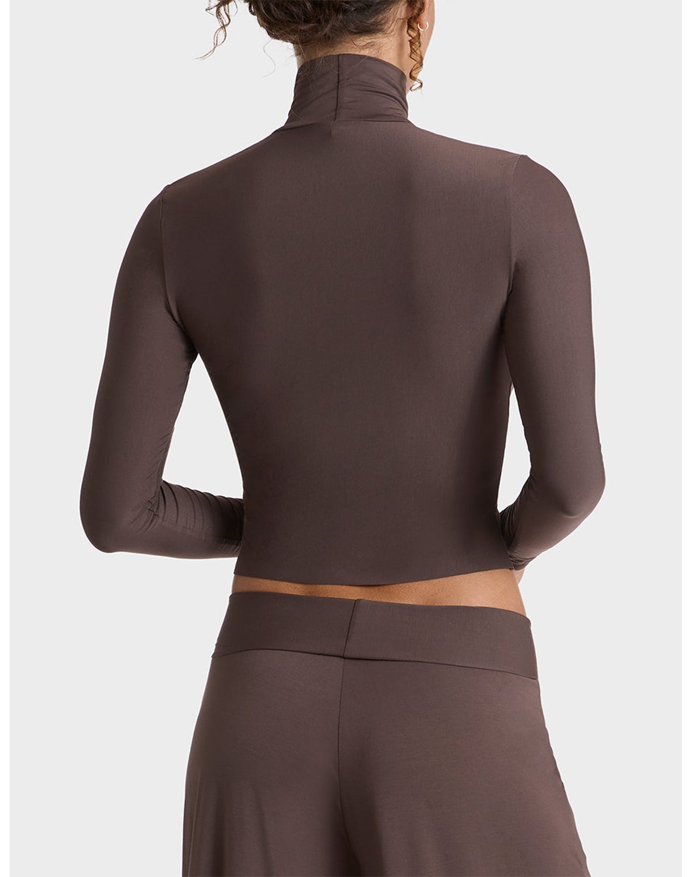 Butter Long Sleeve Cropped Turtleneck | Seal