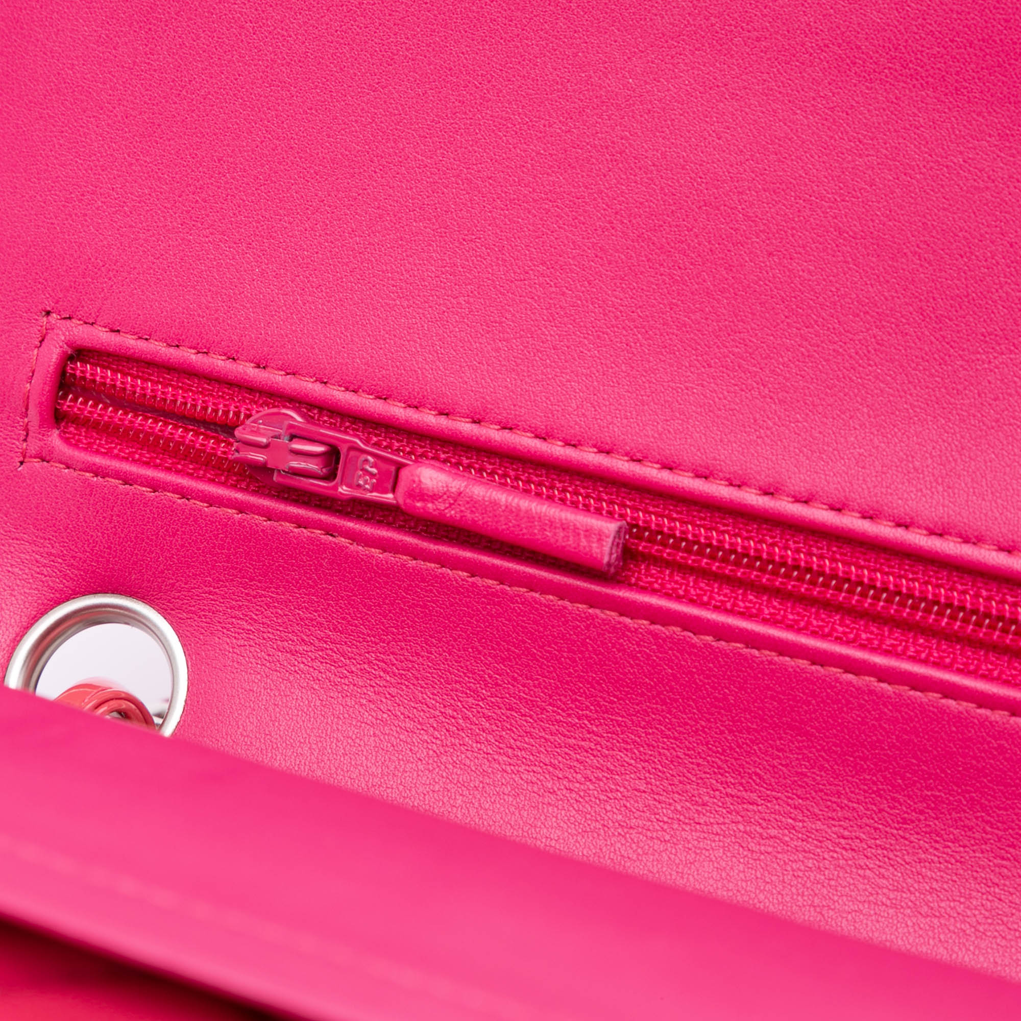 Chanel | Pre-Owned Medium Classic Patent Double Flap | Pink/Strawberry