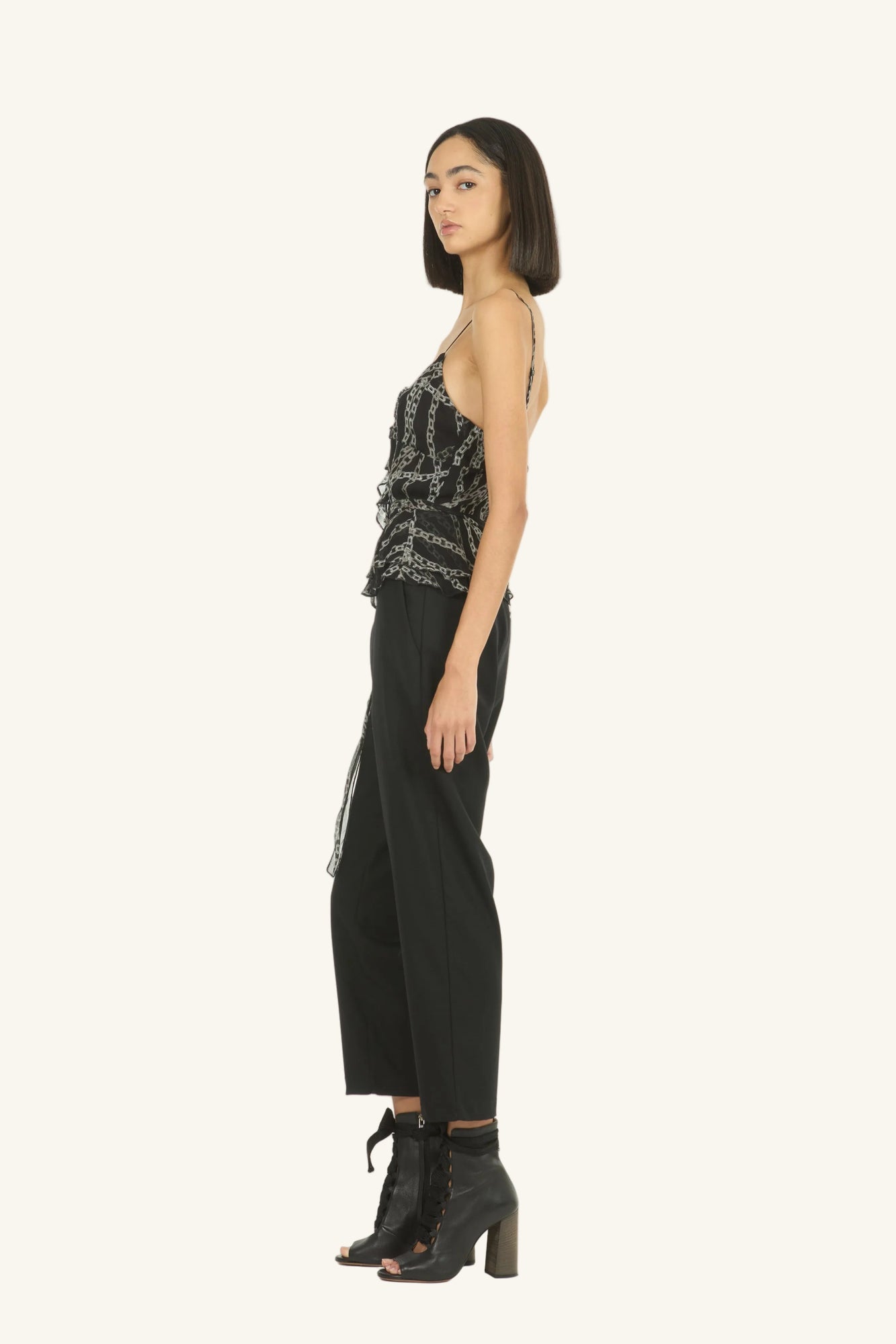 Mavis Top | Black Chain
