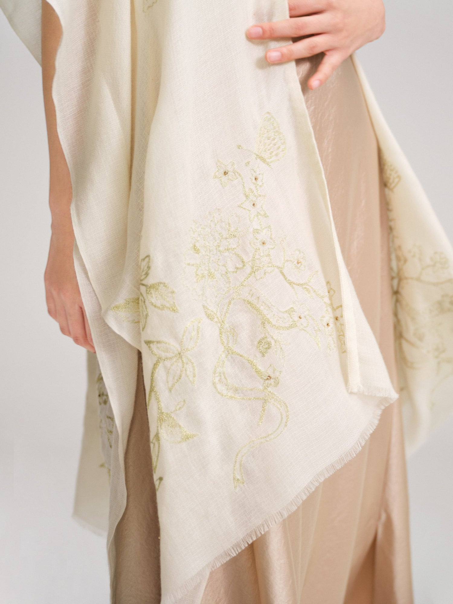 Embroidered Cashmere Shawl | Beige