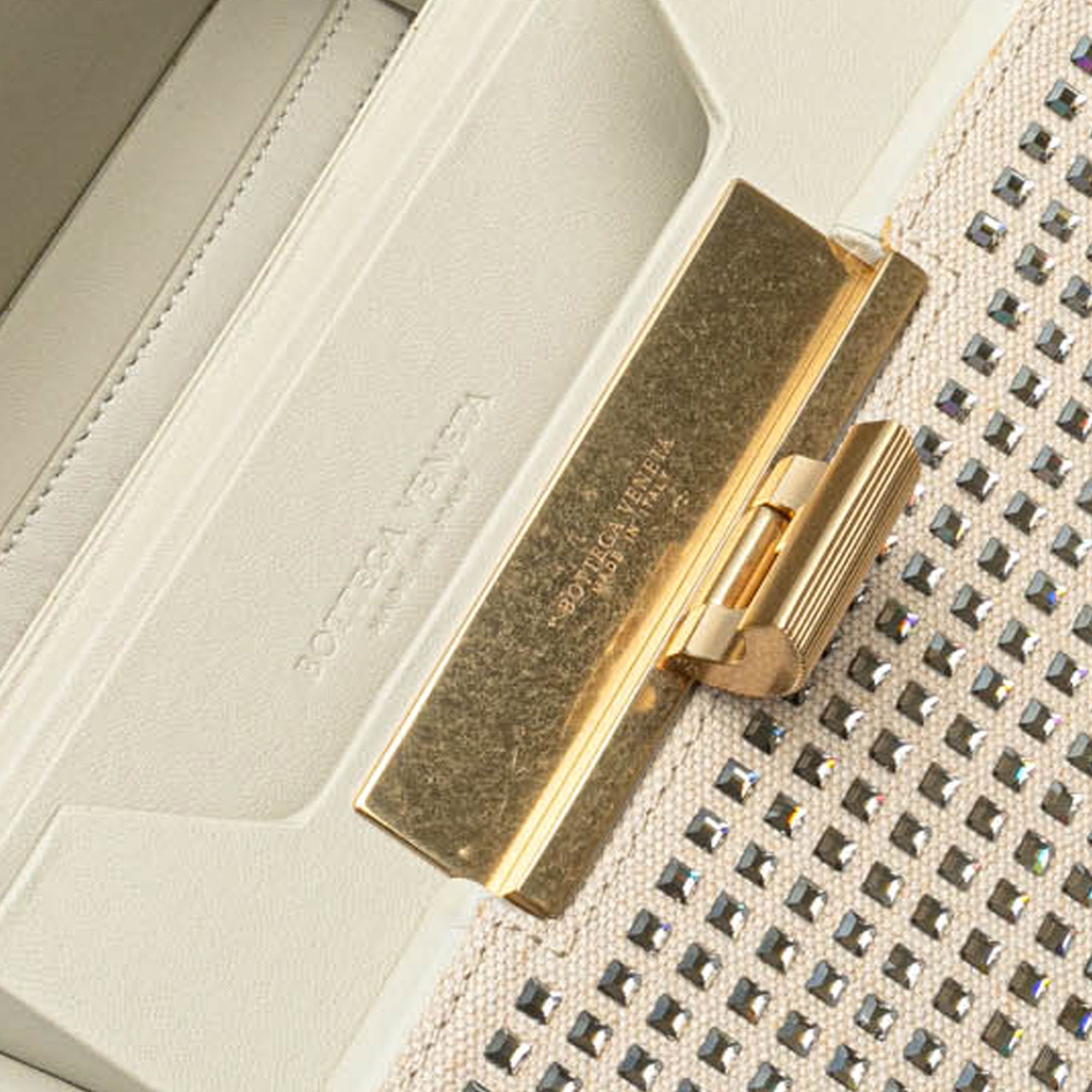 Bottega Veneta | Pre-Owned Crystal Embellished Canvas Daisey Crossbody | Brown/Light Beige