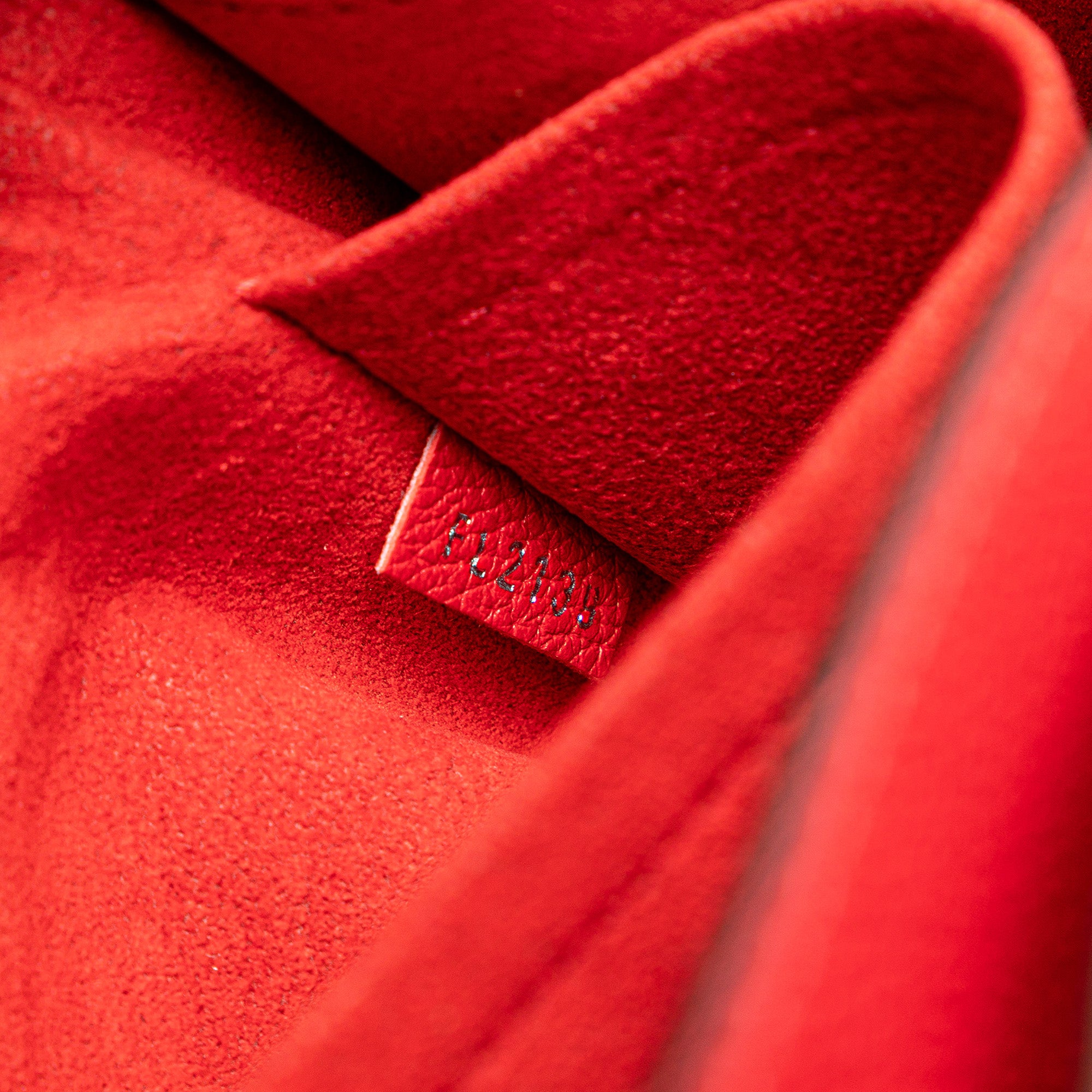 Louis Vuitton | Pre-Owned MyLockMe BB | Red