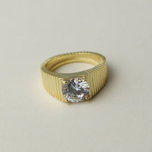 The Rouge Cz Signet Ring | Gold Vermeil