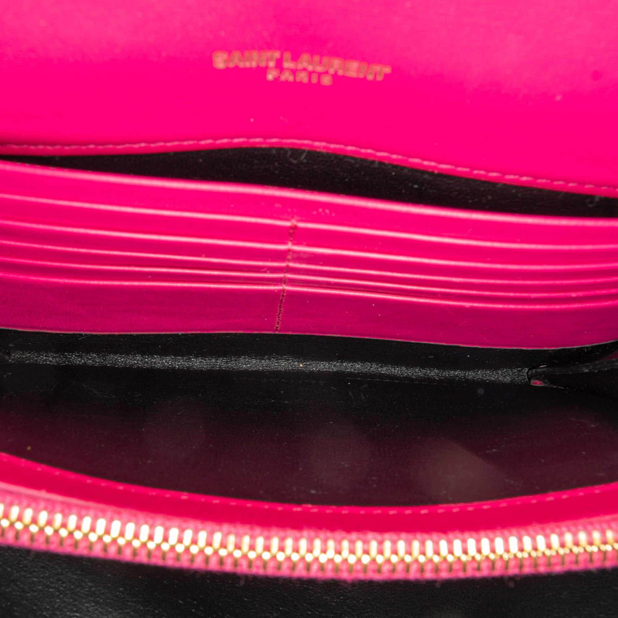 Saint Laurent | Pre-Owned Medium Patent Vicky Crossbody | Pink/Hot Pink