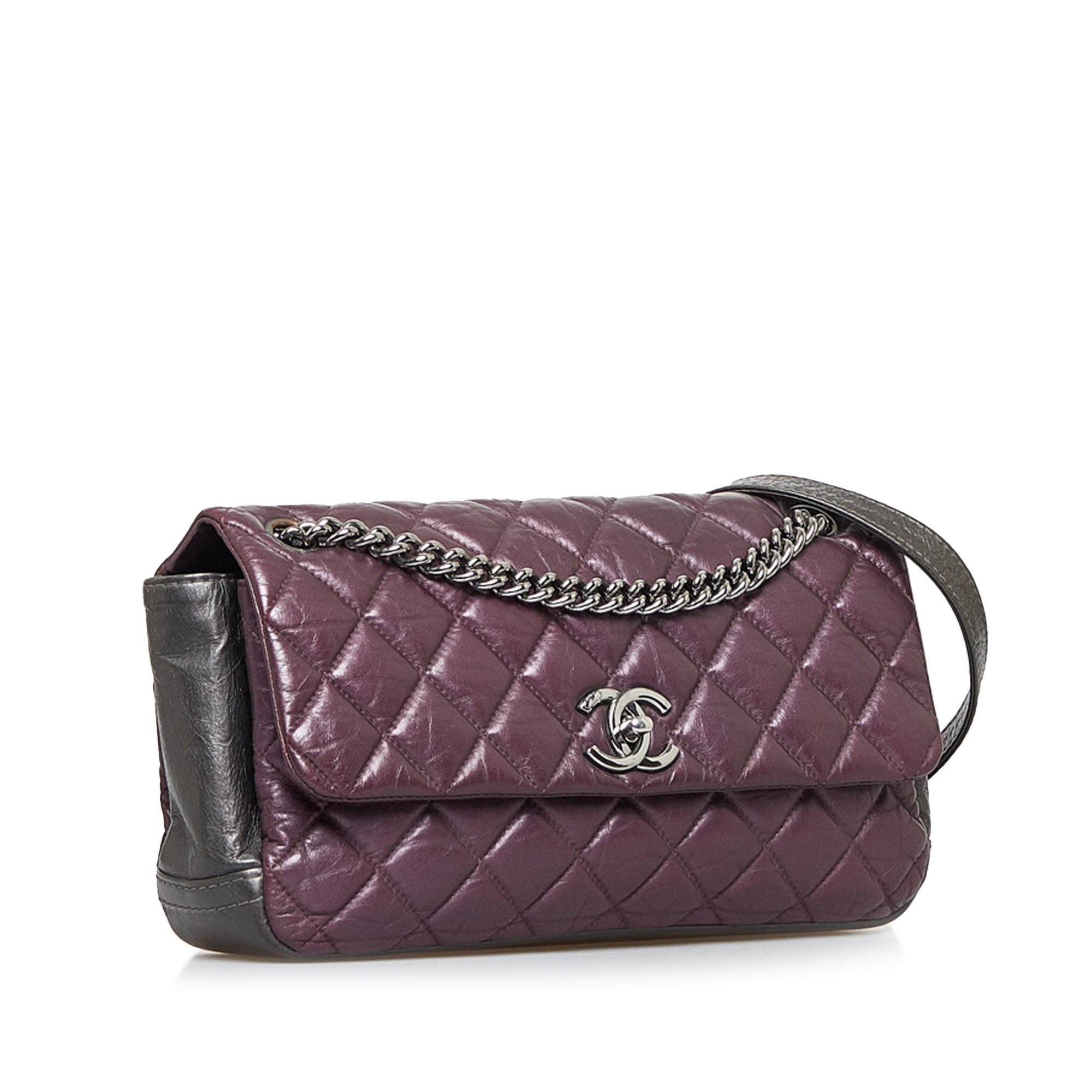 Chanel | Pre-Owned Glazed Matelasse Portobello Flap Bag | Purple