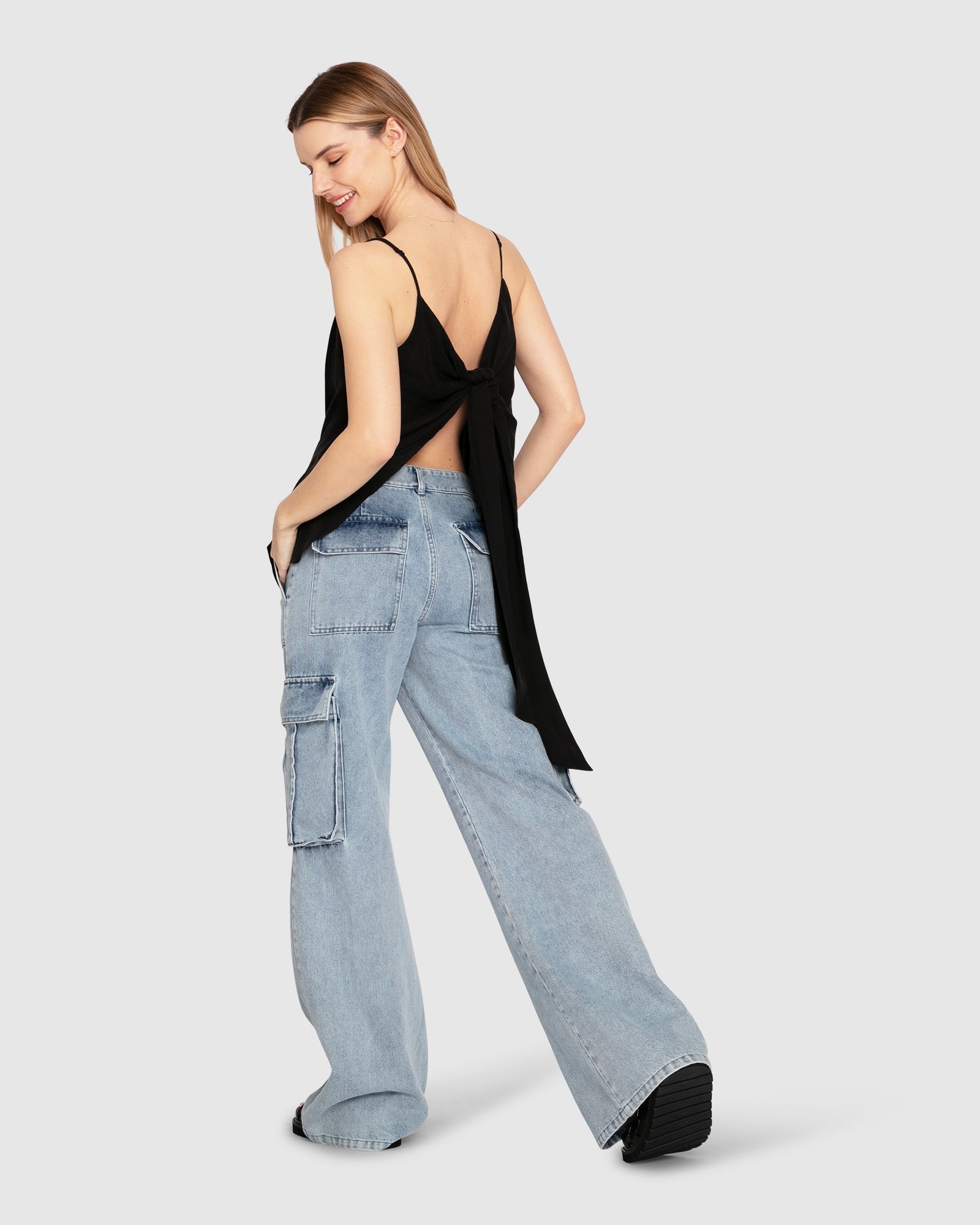 Women | First Class Reversible Tie Top | Black