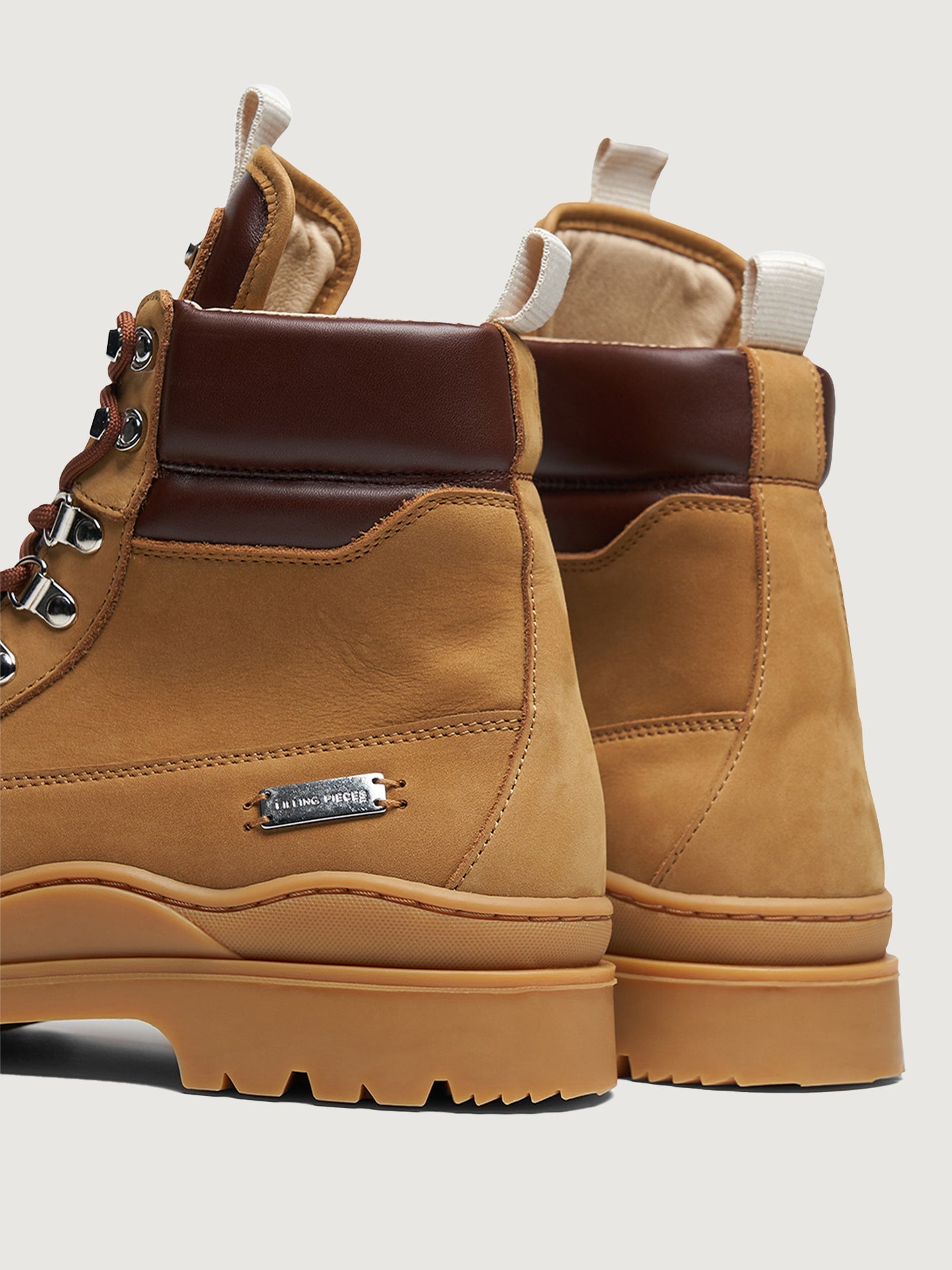 Filling Pieces | Mountain Boot | Quartz Camel