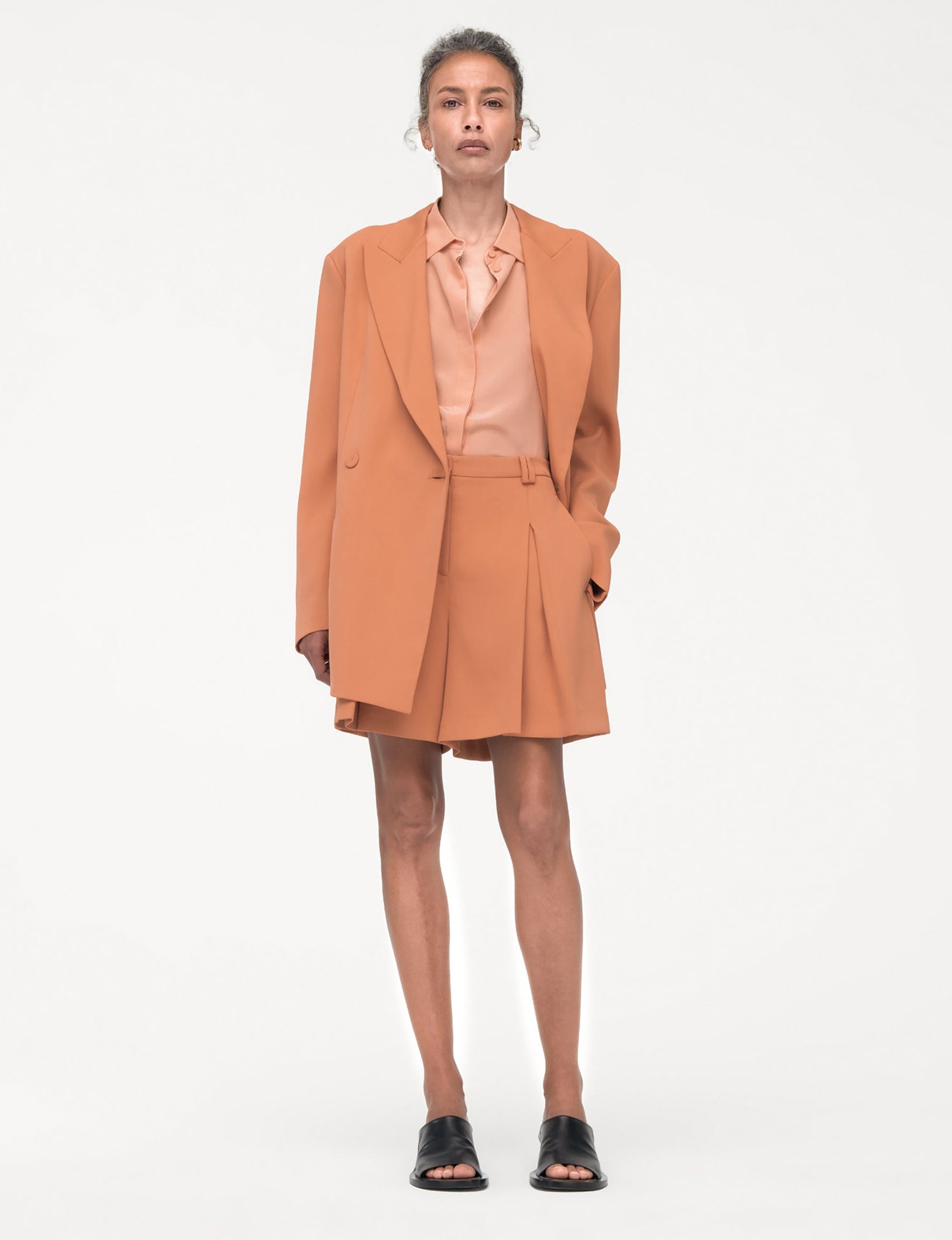 Women | Fluid Pleated Short | Clay