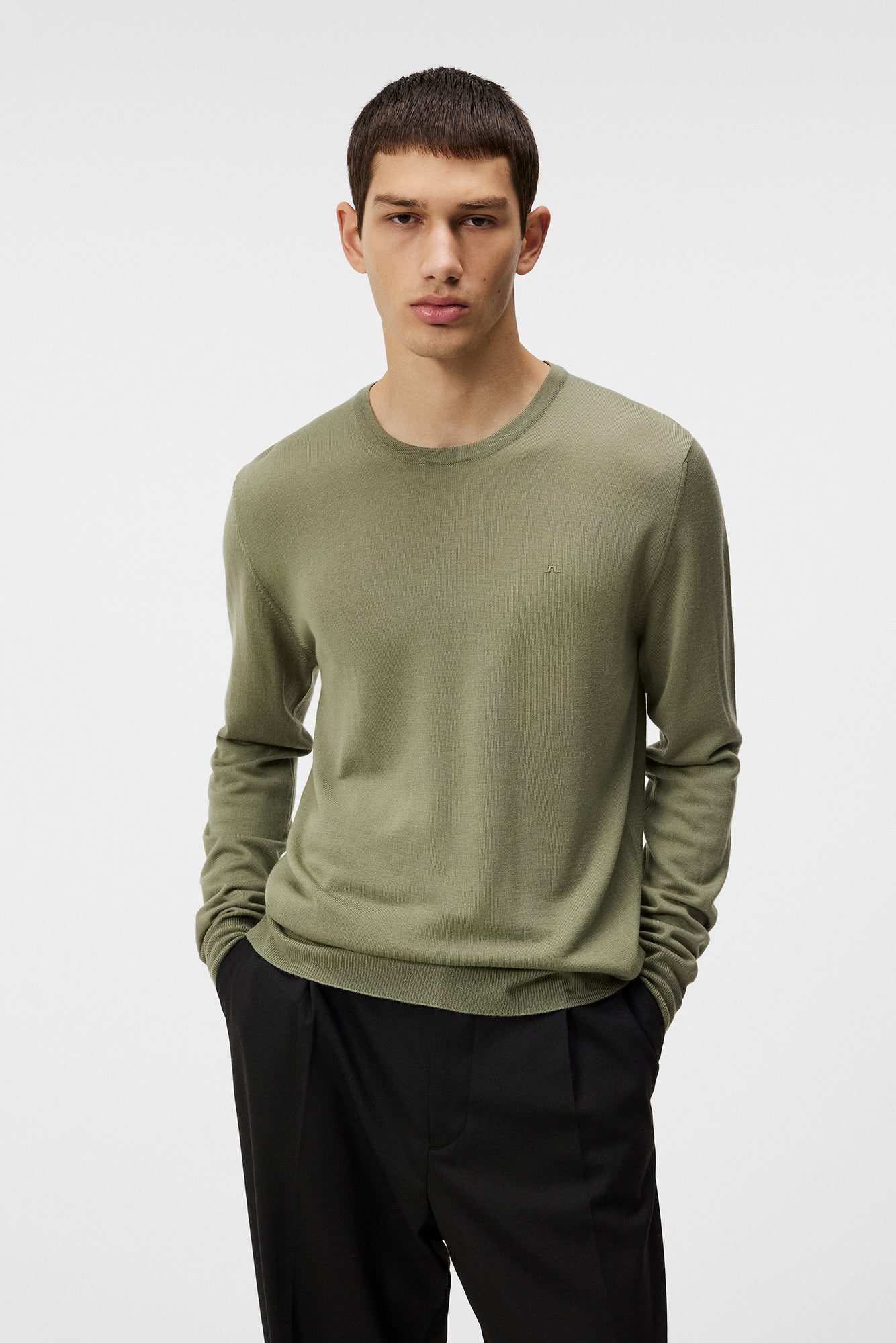 Men | Lyle Light Merino Sweater | Oil Green