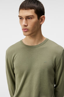 Men | Lyle Light Merino Sweater | Oil Green