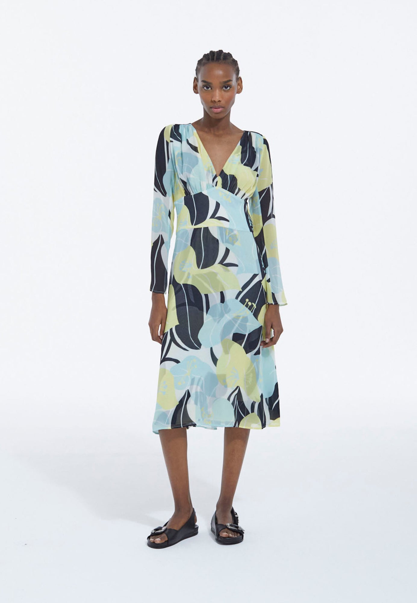 Long Light Printed Dress With Floral Motif | Women | Green