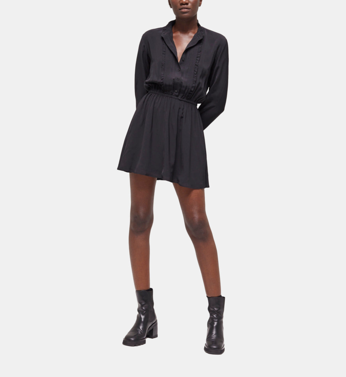 Short Dress With Low Neckline | Women | Black