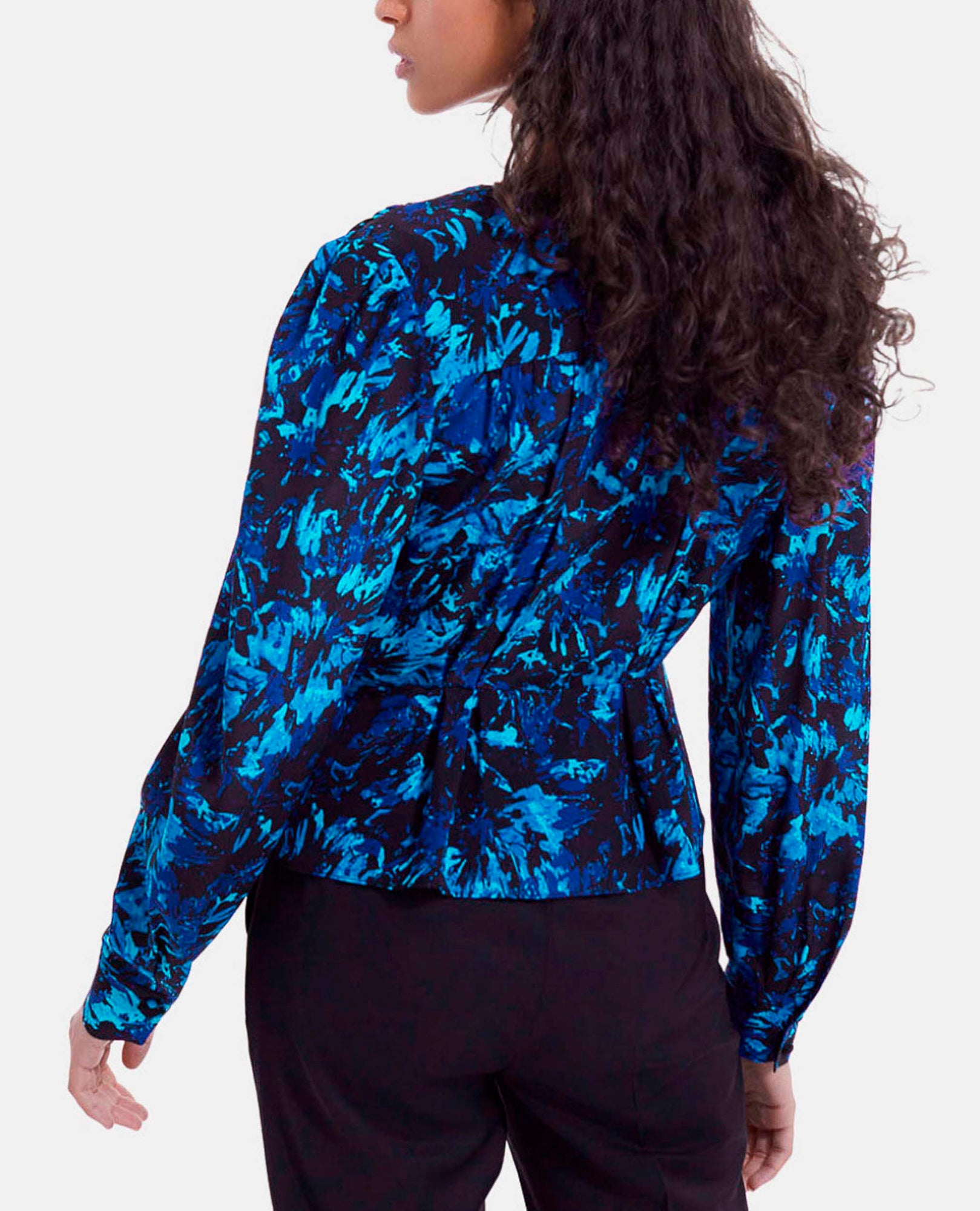 Black Silk Top In All-Over Print | Women | Dark Blue