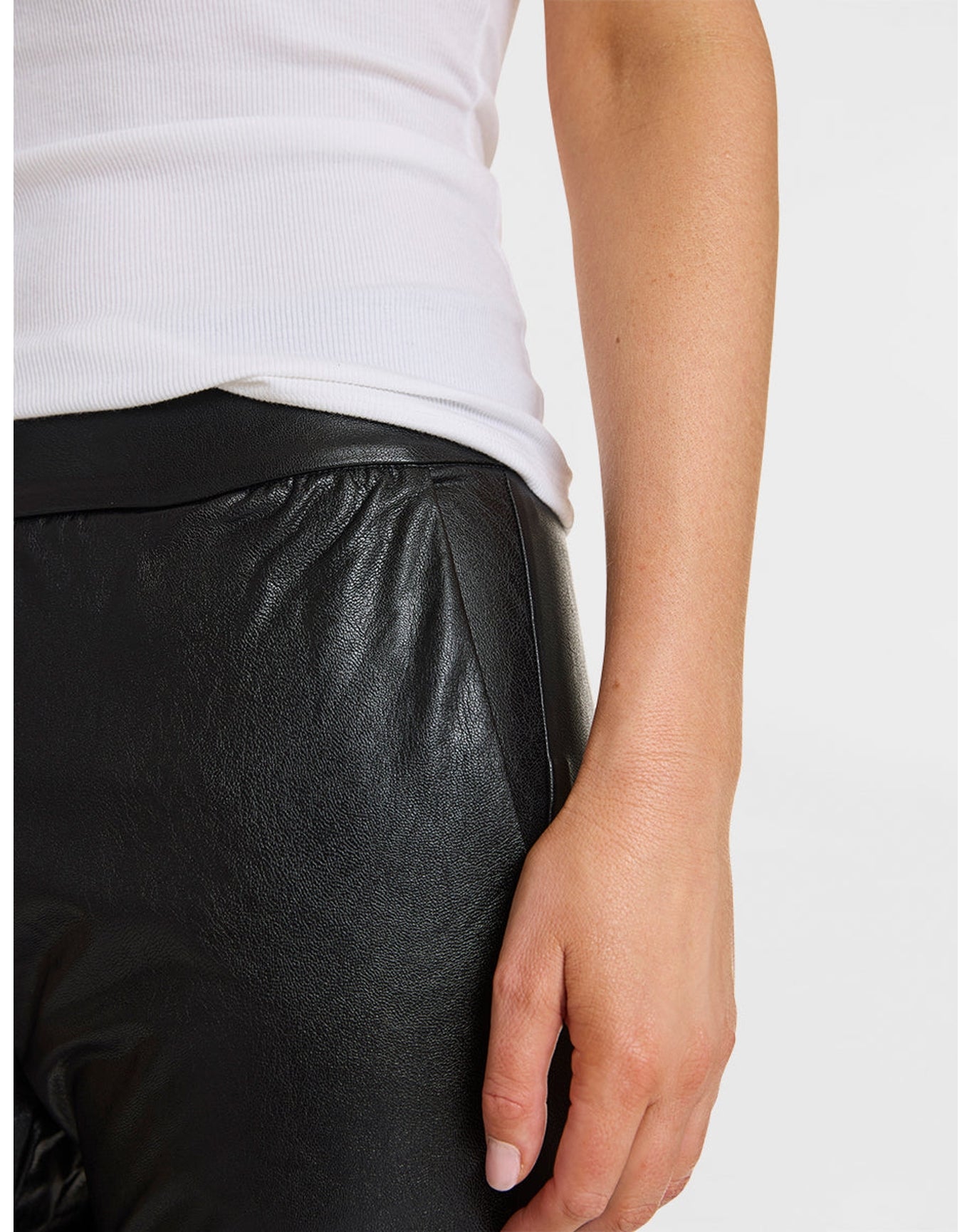 Faux Leather Jogger | Black