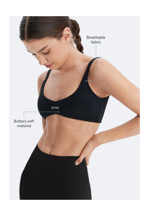 Form-Fitting Sports Bra | Inky Black