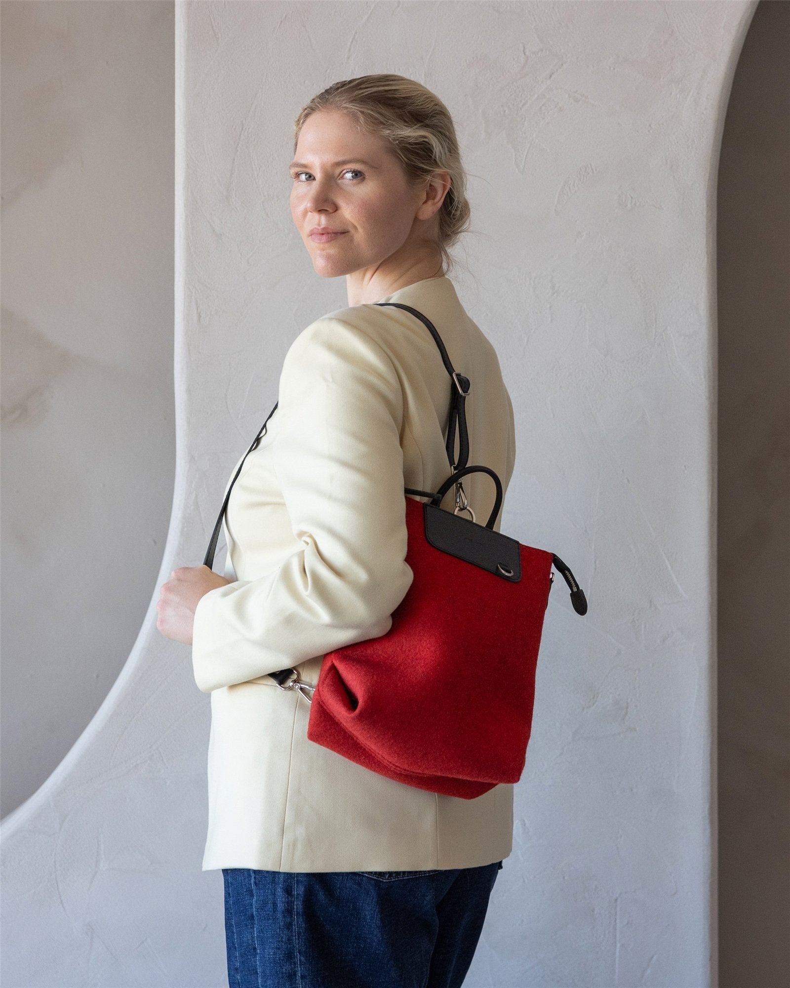 Bedford Merino Wool Midi Backpack | Cherry