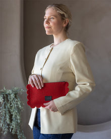 Deco Edge Merino Wool Pouch | Cherry