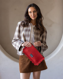 Deco Edge Merino Wool Pouch | Cherry