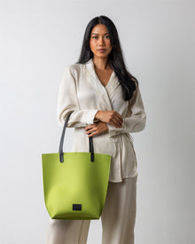 Holiday Hana Merino Wool Tote | Pistachio