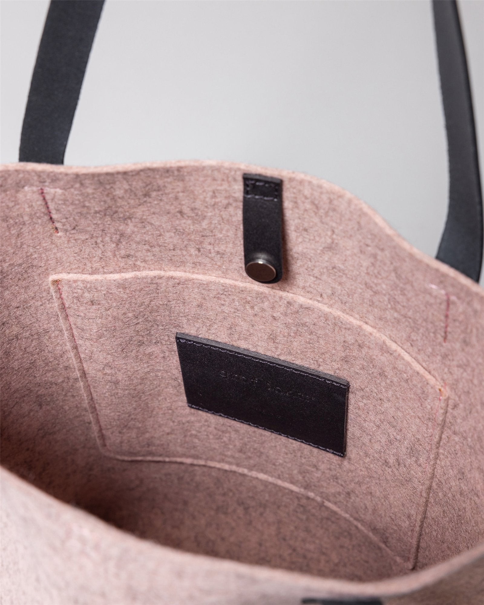 Holiday Hana Merino Wool Tote | Rose Quartz