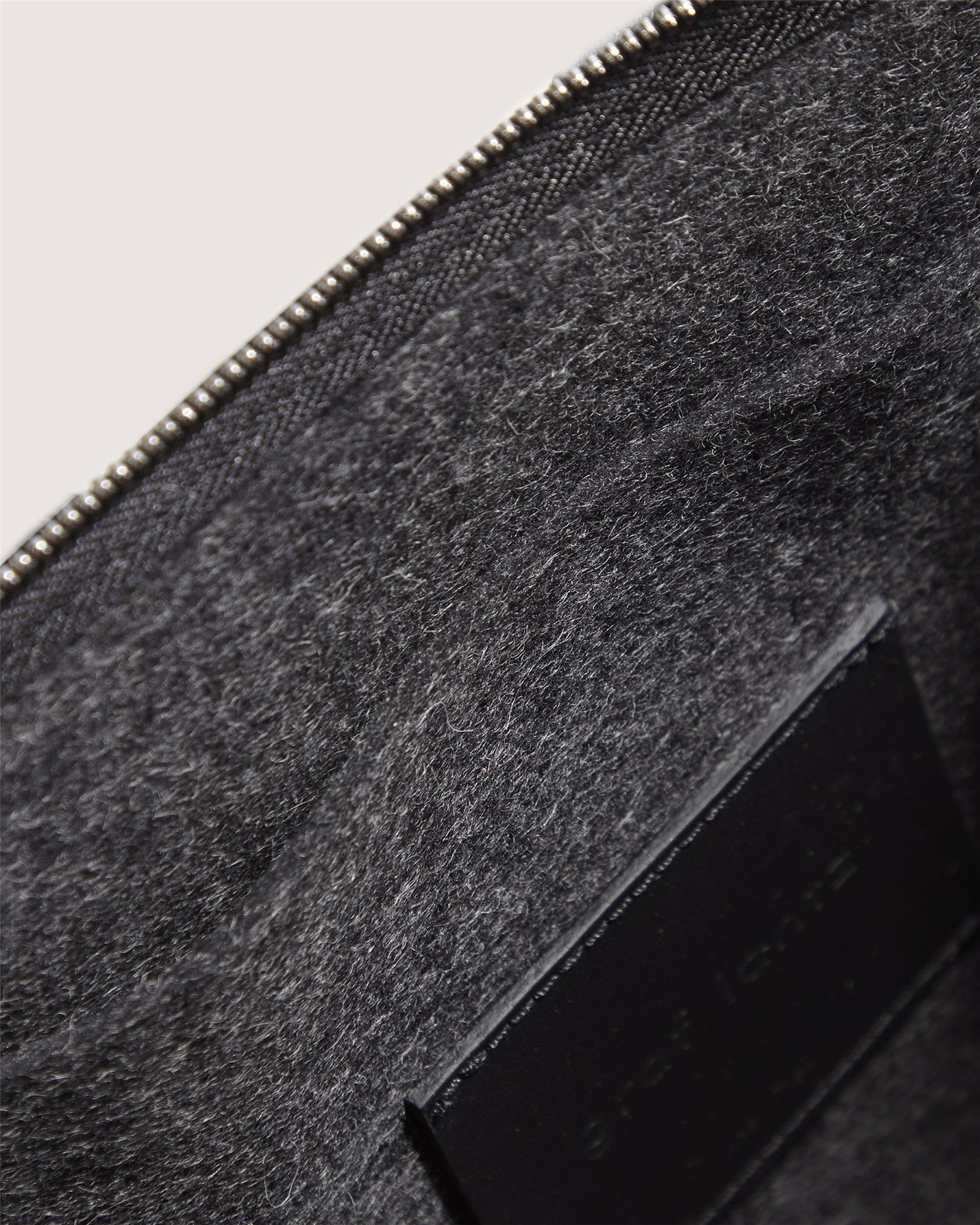 Hana Merino Wool Hobo Bag | Charcoal