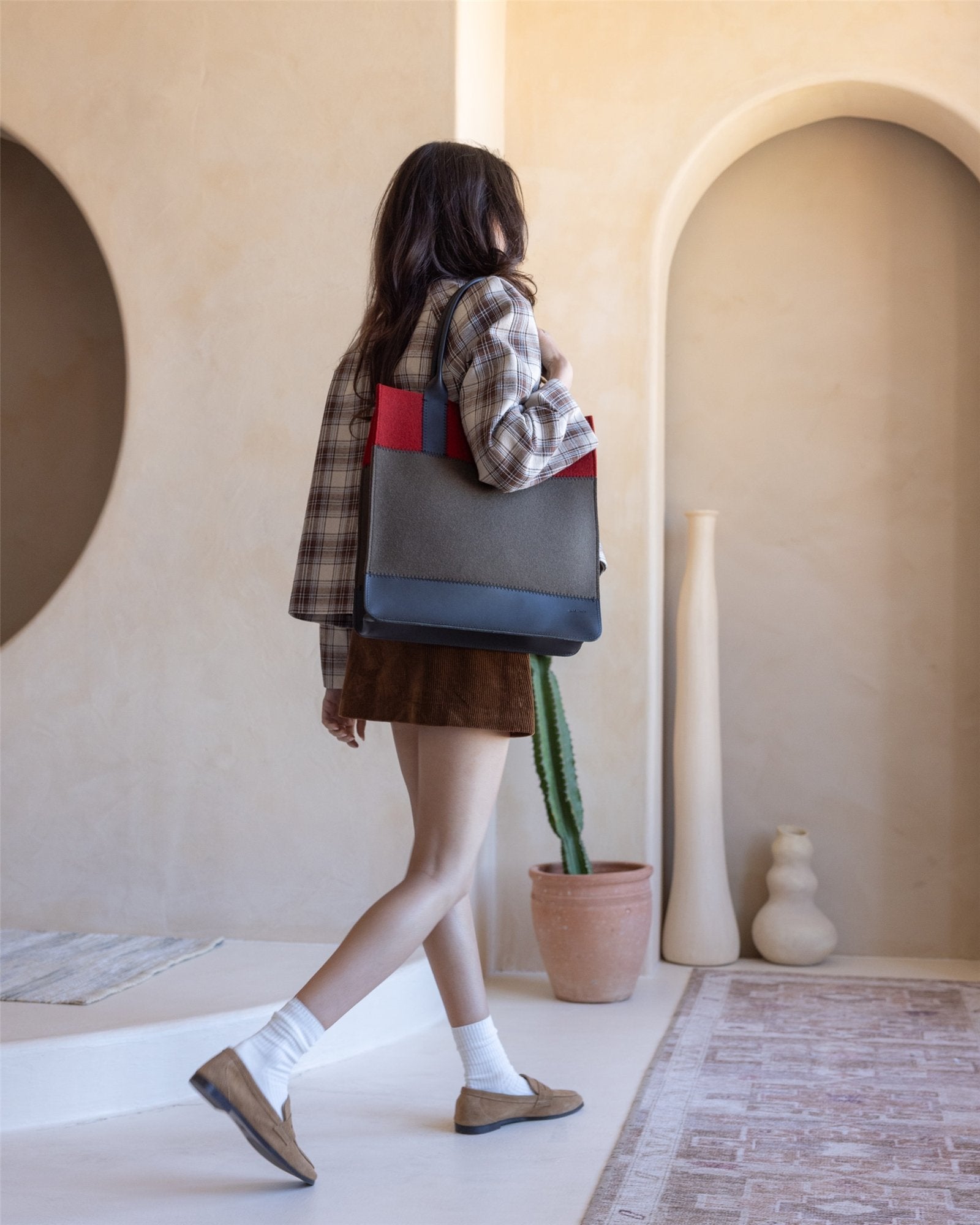 Jaunt Merino Wool Tote — Final Sale | Tobacco x Cherry