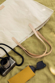 Hana Boat Bag Canvas (3709927358528)