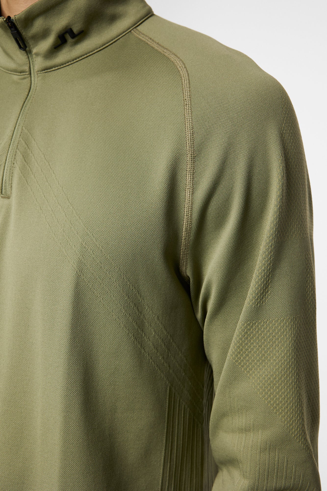 Men | Fay Seamless Mid Layer | Oil Green