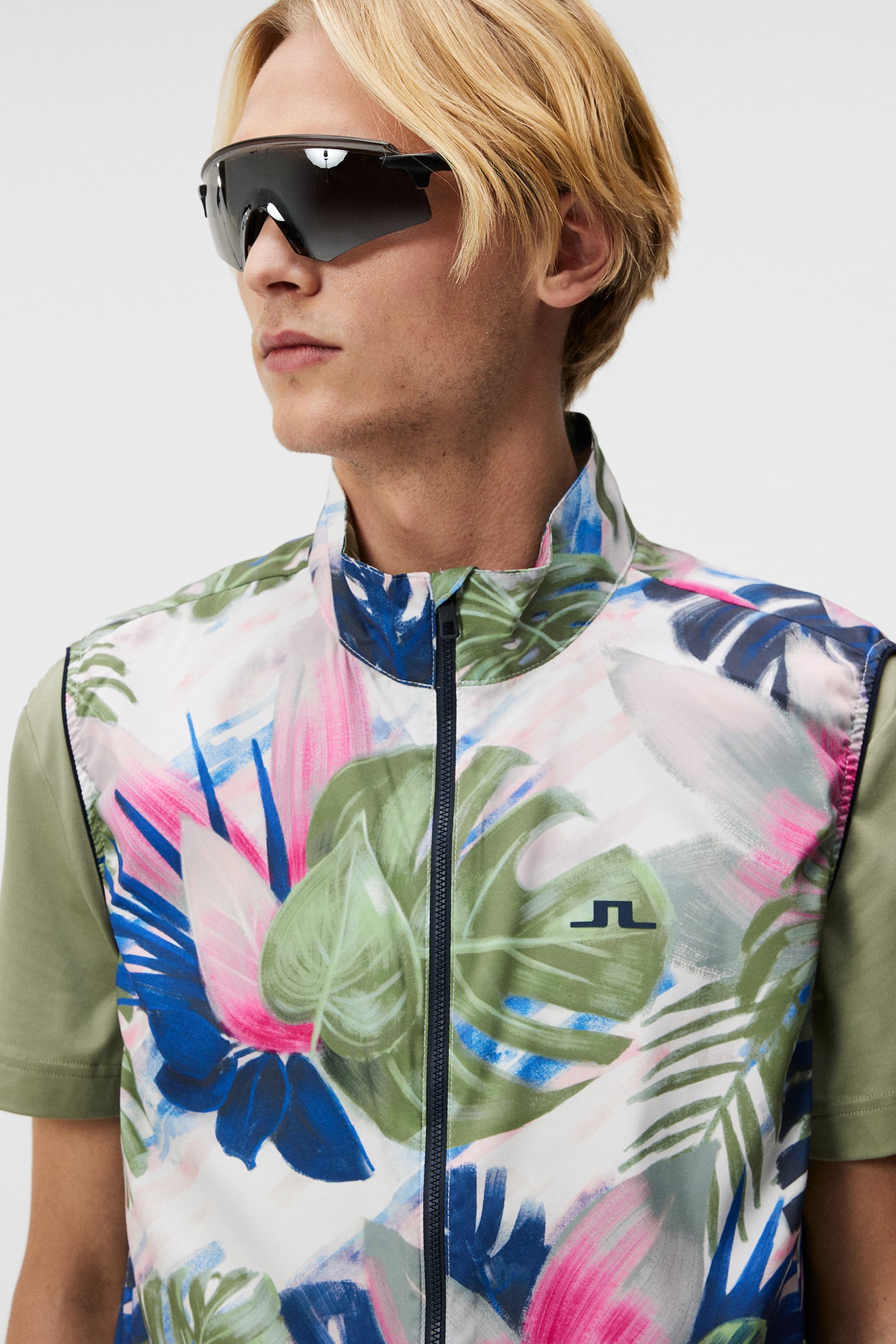 Men | Ash Light Packable Vest Print | Calypso Oil Green