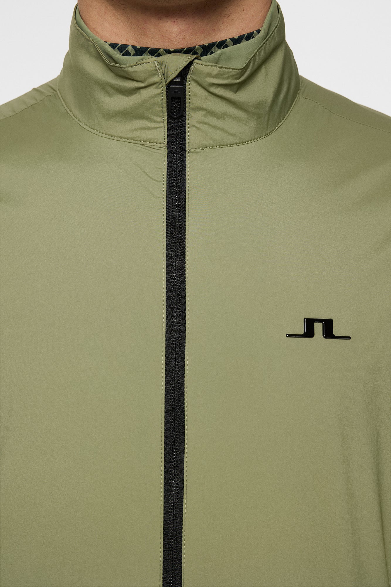 Men | Ash Light Packable Jacket | Oil Green