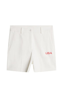 Gwen Shorts in White by J.Lindeberg