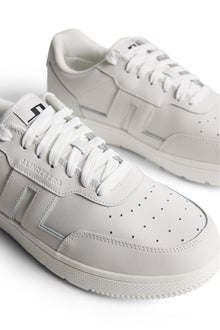 Women | Ace Low-Top Golf Sneaker | White