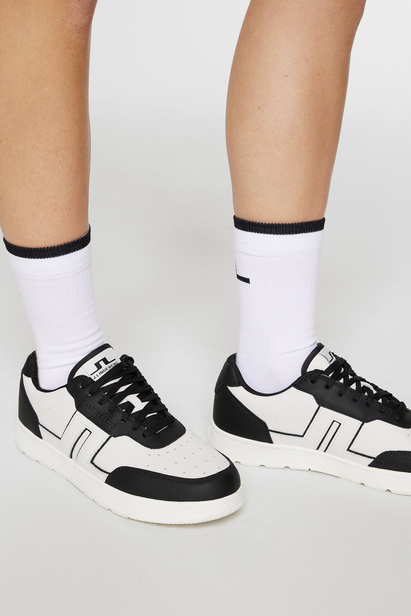 Women | Ace Low-Top Golf Sneaker | Black