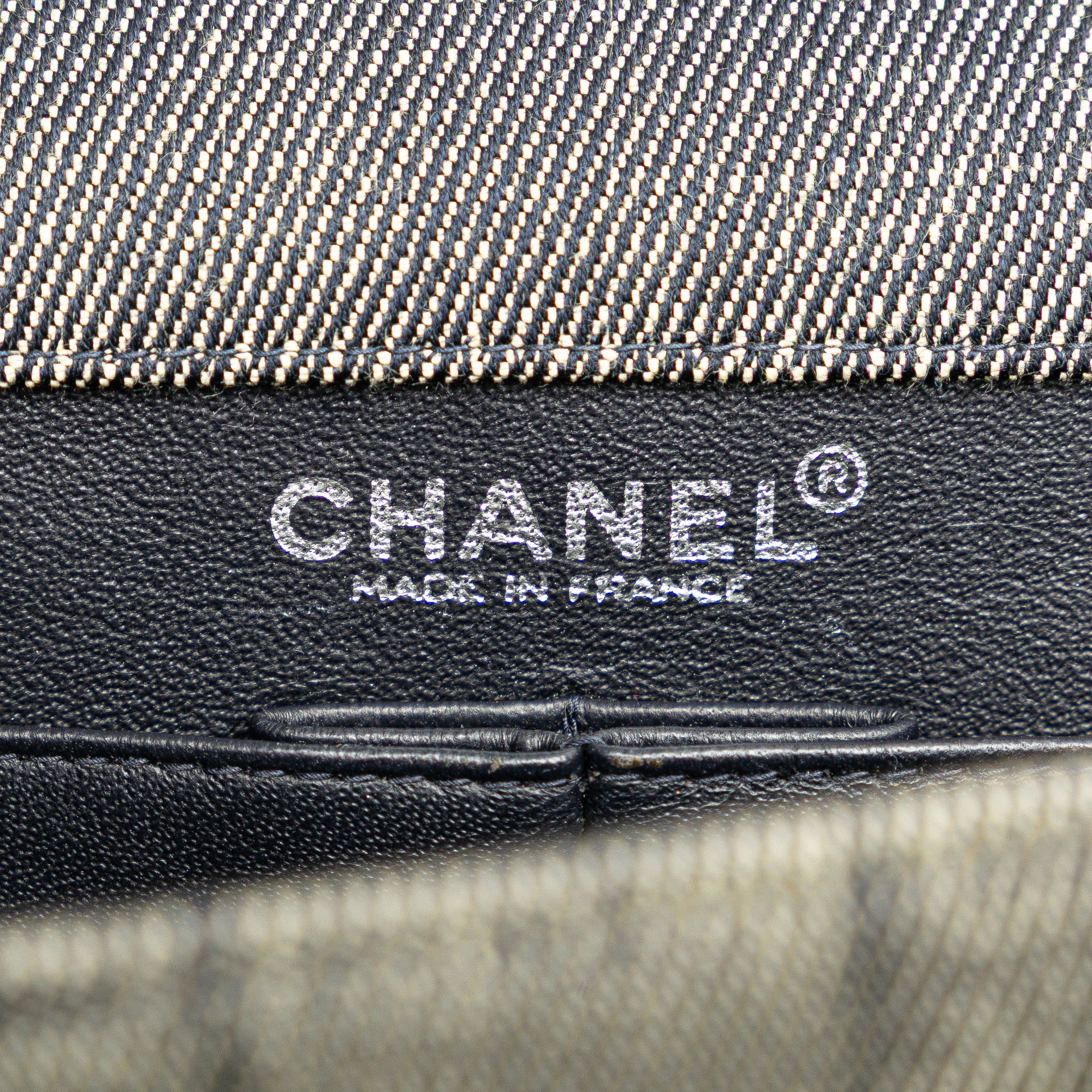 Chanel | Pre-Owned CC Choco Bar Denim Chain Flap | Gray