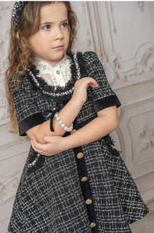 Girl | Coco Pearl Hair Scunchie | White & Gold