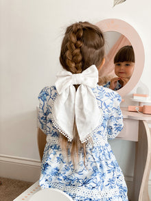 Girl | Jaylin Linen Hair Bow | White