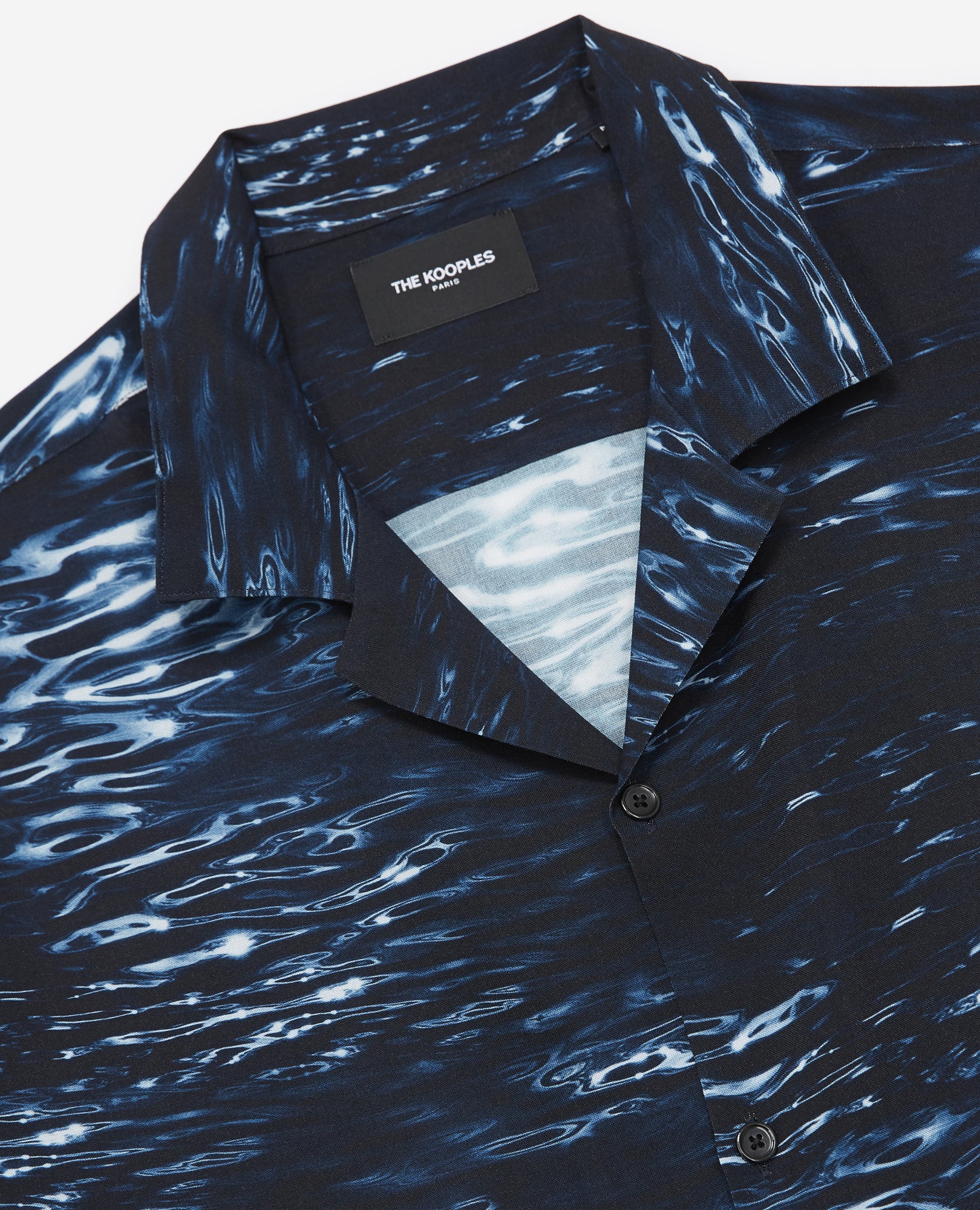 Buttoned Hawaiian-Collar Shirt With Motif | Men | Black x Eletric Blue