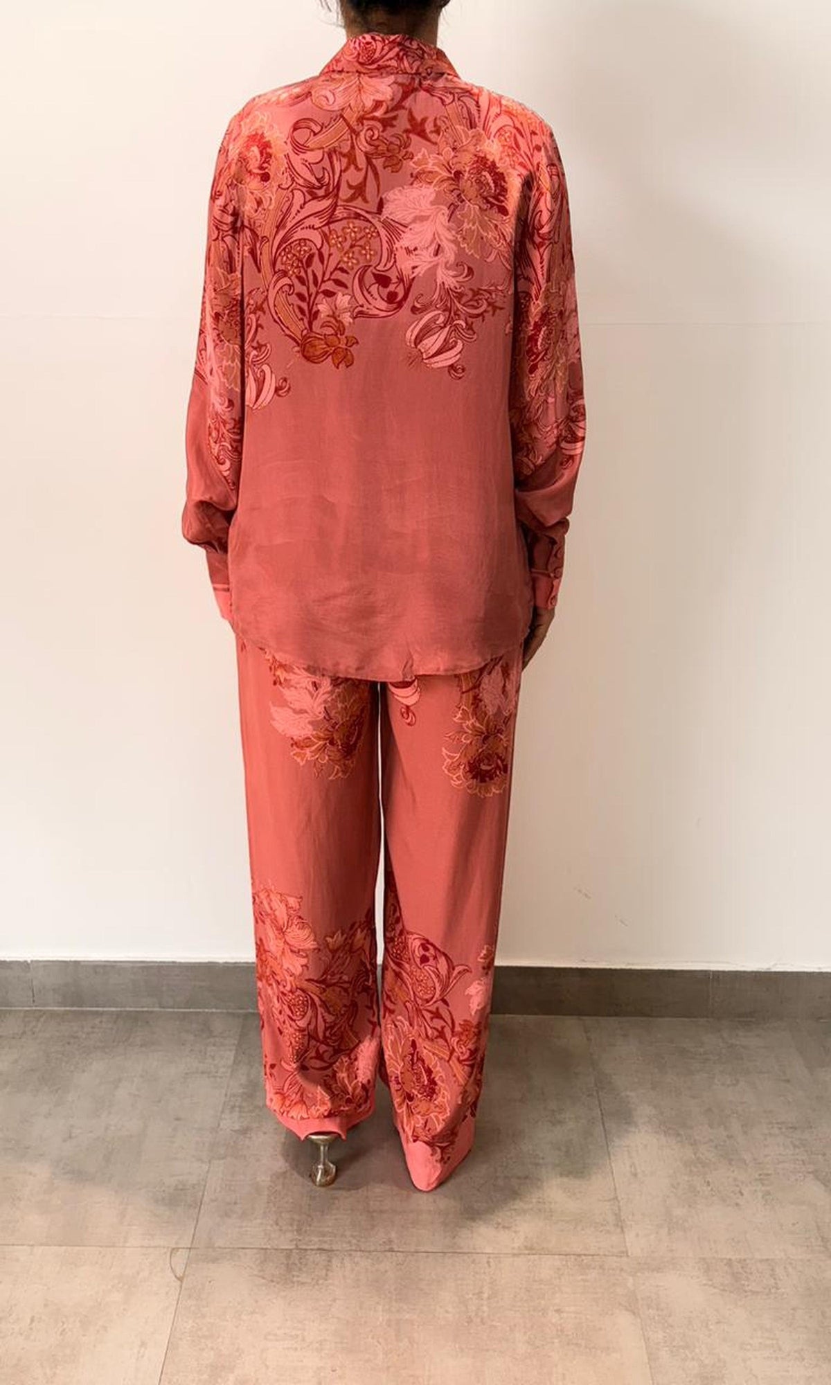 Hemant And Nandita | Inv Viscose Crepe Coller Shirt | Vine Floral