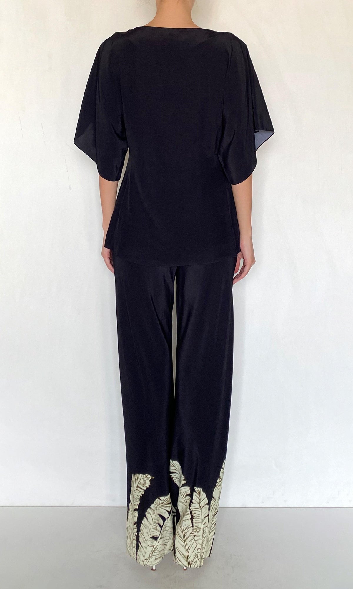 Womens | Palm Viscose Heavy Crepe Boat Neck Top | Black