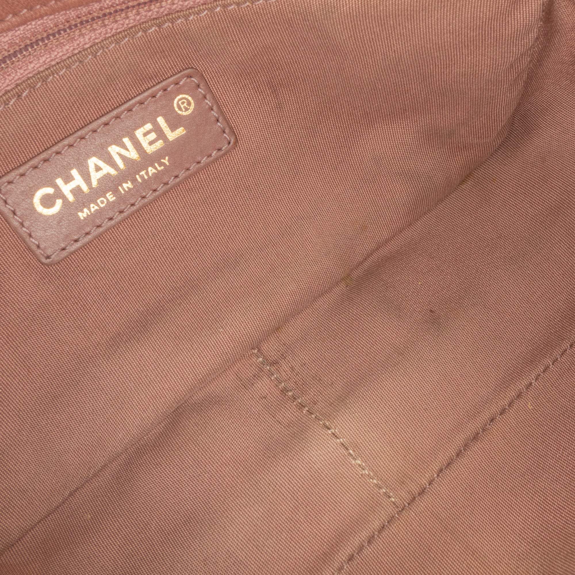 Chanel | Pre-Owned Mini Rectangular Chevron Lambskin Chain Around Flap | Pink/Light Pink