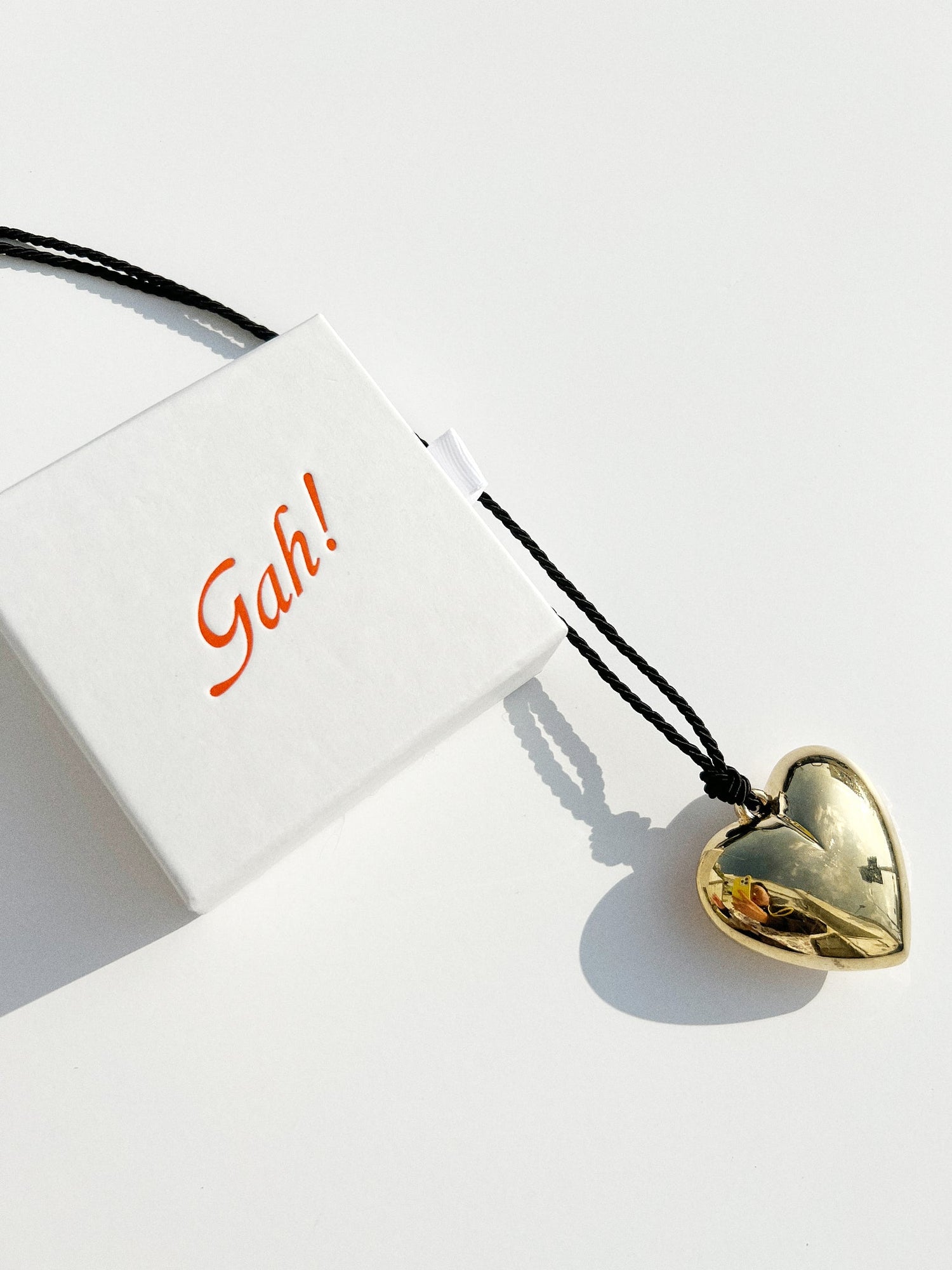 Puffy Heart Necklace | Gold x Black