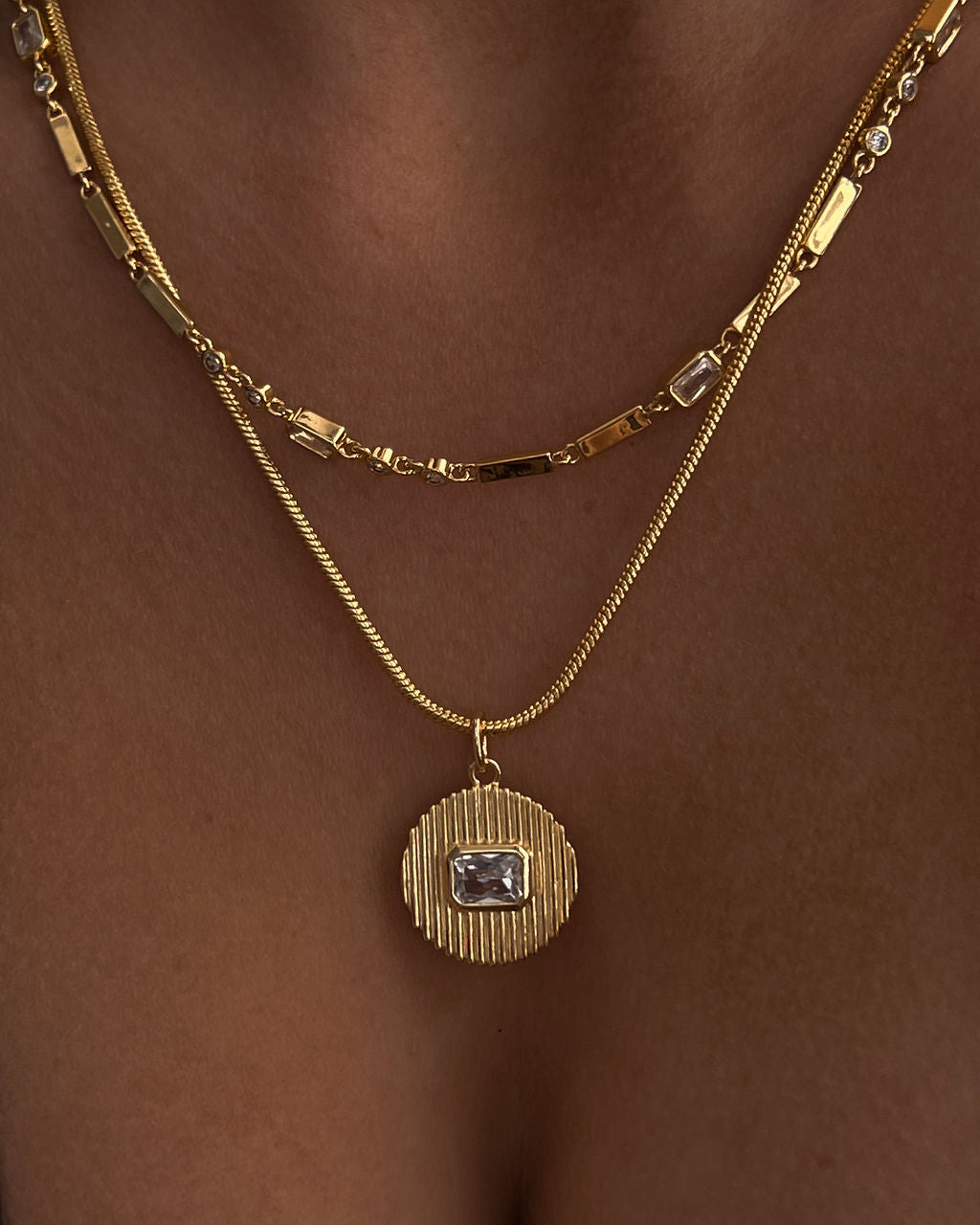 Le Signe Pendant Necklace - Gold | Plated Gold