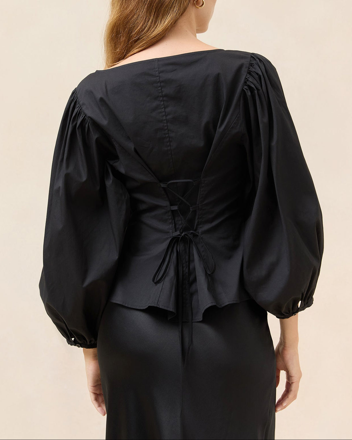 Color: Black
