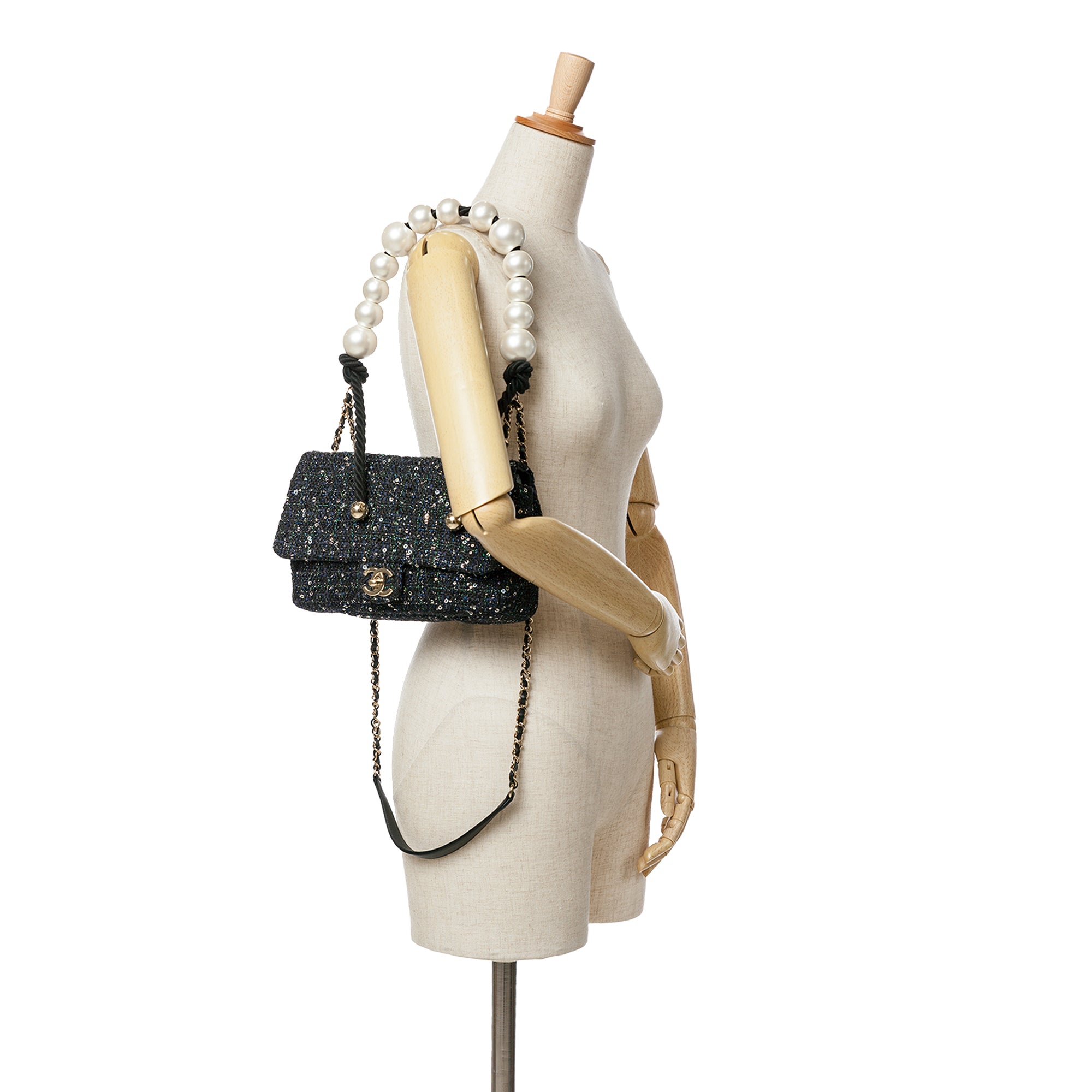 Chanel | Pre-Owned Medium Tweed Pearl Handle Flap | Blue/NavyBlack