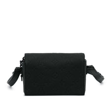 Louis Vuitton | Pre-Owned Monogram Taurillon Steamer Wearable Wallet | Black